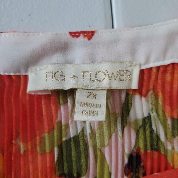Fig and Flower Blouse Womens 2X White Red Floral Pleated Sheer Long Sleeve Top - Picture 4 of 9
